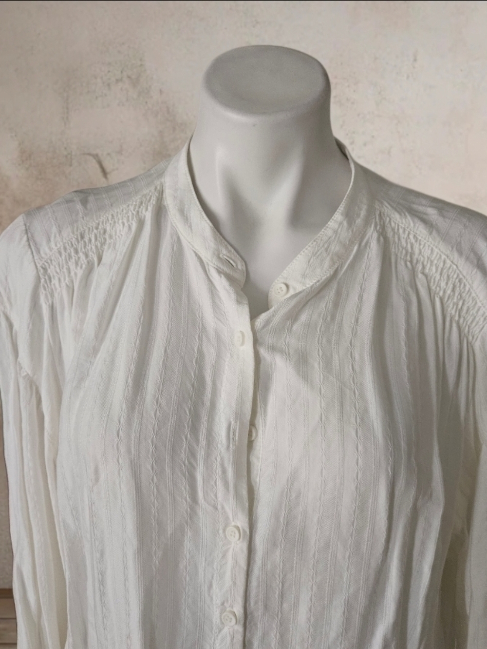 Treasure & Bond Button-Front Long Sleeve Blouse Large - Picture 3 of 6